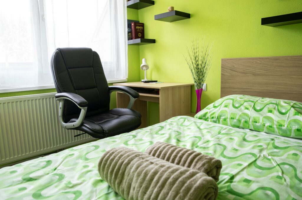 altenmarkt zauchensee SkiAmade powderia apartment green bedroom